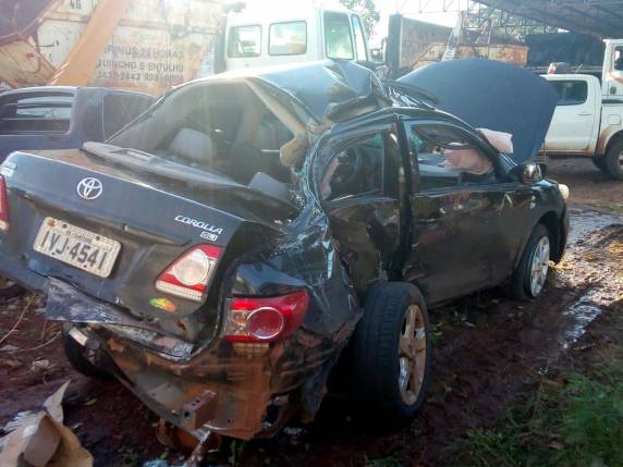 Mãe e filho sofrem acidente
ao desviar de cachorro na BR 287 entre Santiago e São Borja - foto 2