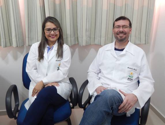 Hoje, Apae de Três de Maio conta com dois profissionais na área. Segundo eles, ?o Serviço Social faz o acolhimento e acompanhamento às famílias?