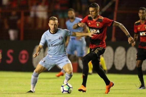 Jogo teve poucas oportunidades de gol