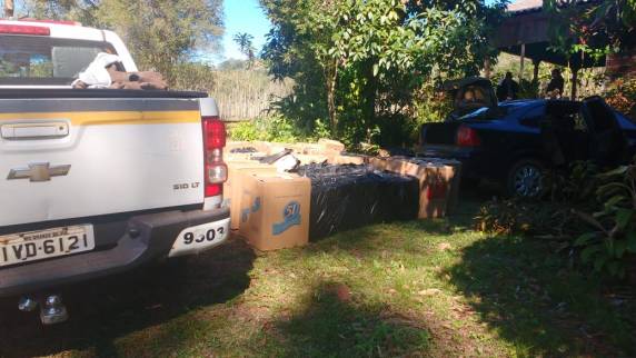 Brigada Militar apreende veículo com 39 mil
maços de cigarros em Porto Lucena - foto 3