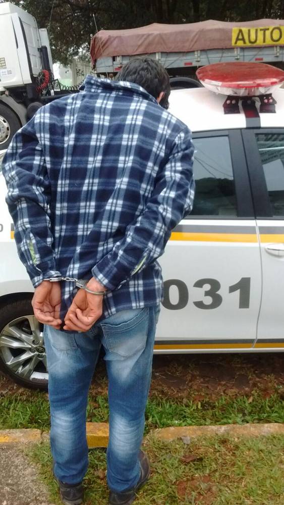 Homem é preso logo após cometer assalto à mão armada em Santo Ângelo - foto 2