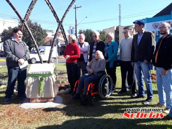 Inaugurada a pedra fundamental da Rótula Willy Beckert, no Centro de Três de Maio - foto 4