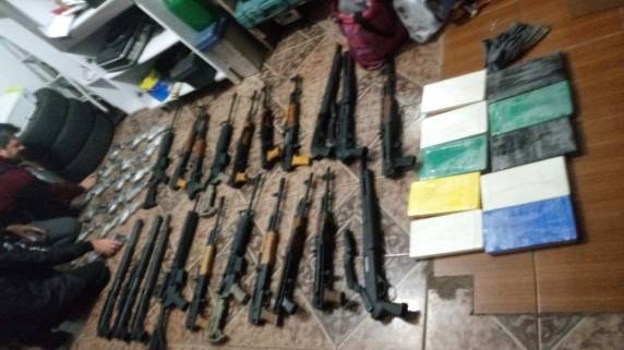 Polícia Civil faz grande apreensão de armas em Estrela - foto 4