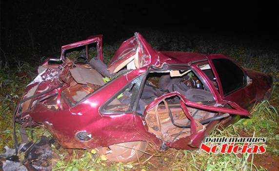 Veículo fica destruído e motorista com ferimentos graves em saída de pista na RS 342 - foto 3