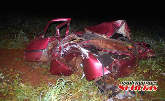 Veículo fica destruído e motorista com ferimentos graves em saída de pista na RS 342 - foto 4