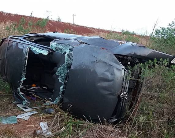Saída de pista deixa casal de idosos ferido na RS 305 em Horizontina - foto 2