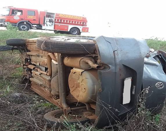 Saída de pista deixa casal de idosos ferido na RS 305 em Horizontina - foto 3