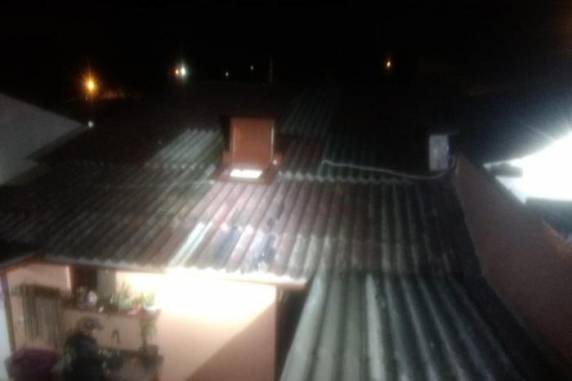 Polícia localizou alçapão que 

seria para eventual fuga no telhado da casa na Zona Leste