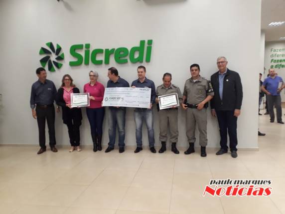 Entidades recebem recursos do Fundo Social
Sicredi Noroeste - foto 4