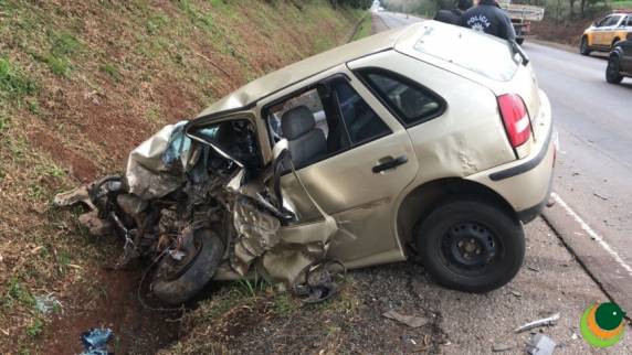 Colisão entre carro e
caminhão deixa um morto em Ernestina - foto 3
