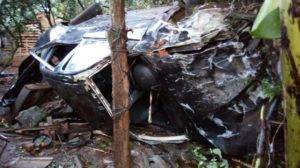 O 

condutor, Joendres Oliveira de Quadros (28), morador do bairro Canabarro, em Teutônia, morreu no local