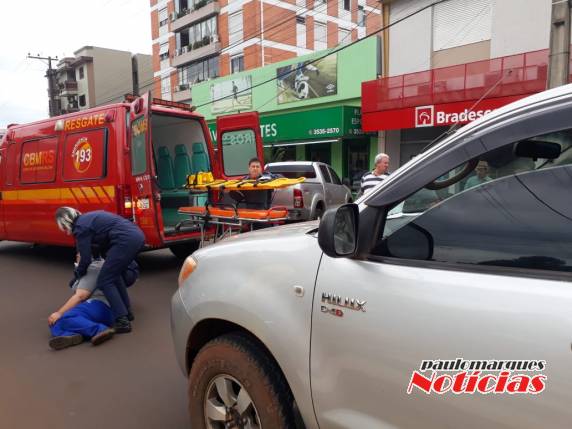 Mulher é atropelada quando atravessava sobre uma faixa de segurança no Centro de Três de Maio - foto 4