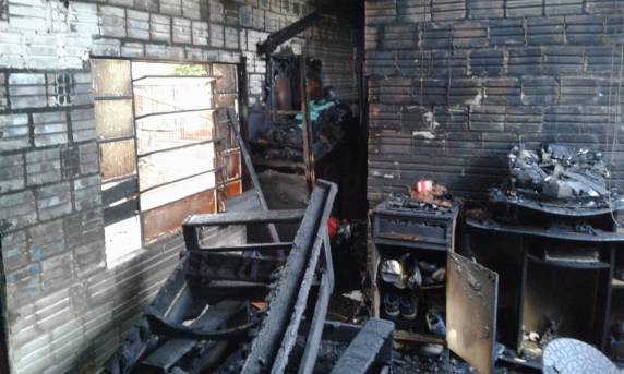 Incêndio destrói casa e família perde tudo em Horizontina - foto 2