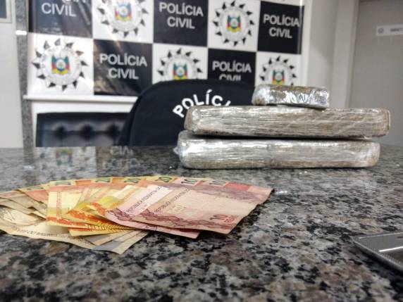 Polícia Civil cumpre mandado judicial e prende homem por tráfico de drogas em Santo Ângelo - foto 3