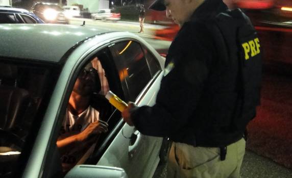 Fiscalização flagra 45 motoristas dirigindo sob efeito de álcool na BR 101 em Biguaçu - foto 2