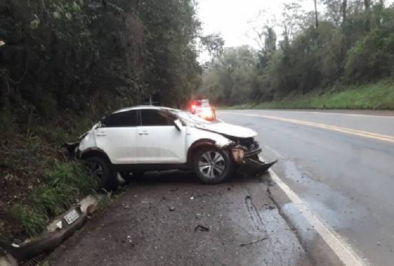 Condutor que nada 

sofreu, passou por teste do bafômetro que indicou embriaguez ao volante