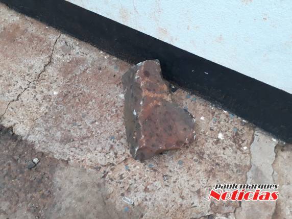Ladrão quebra porta de posto de combustível para furtar, no centro de
Três de Maio - foto 2
