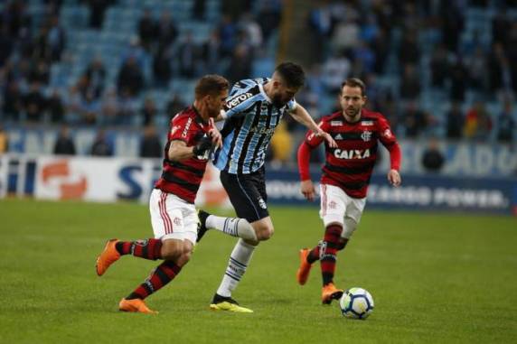 Lincoln marcou aos 48 minutos do segundo tempo e levou a decisão para o Maracanã
