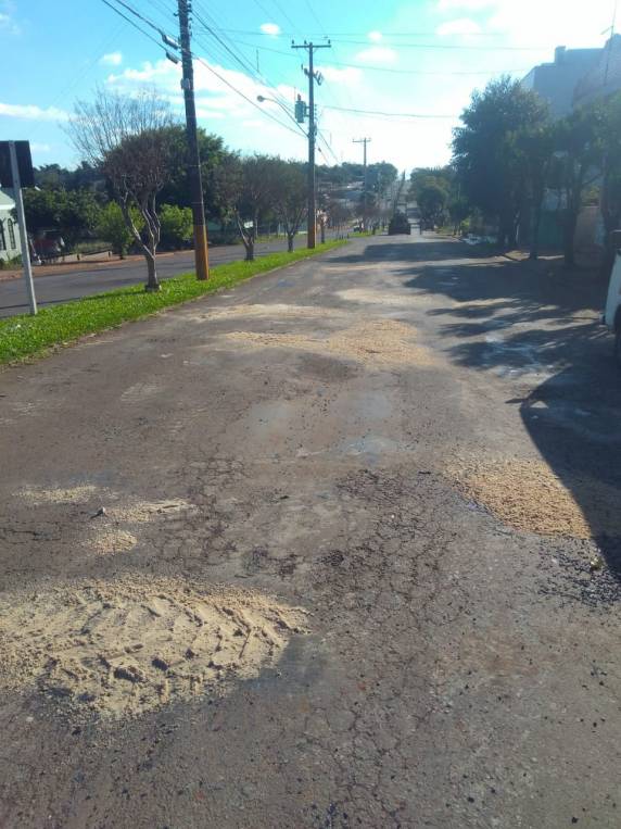 Secretaria de Obras conclui operação tapa buracos da semana - foto 5