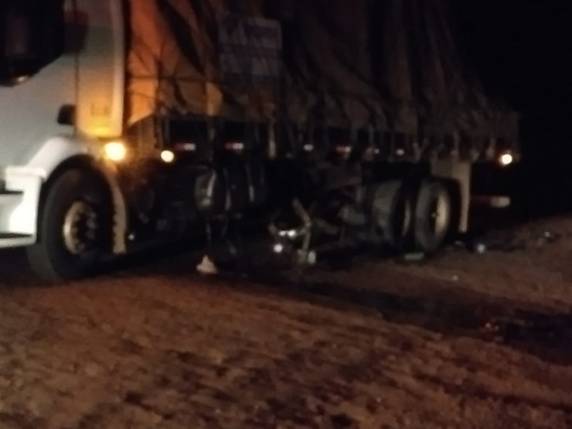 Colisão entre veículos deixa quatro pessoas
feridas em Nova Candelária - foto 4