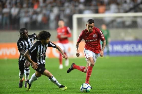 Com o resultado, a equipe de Odair Hellmann está a três pontos do São Paulo