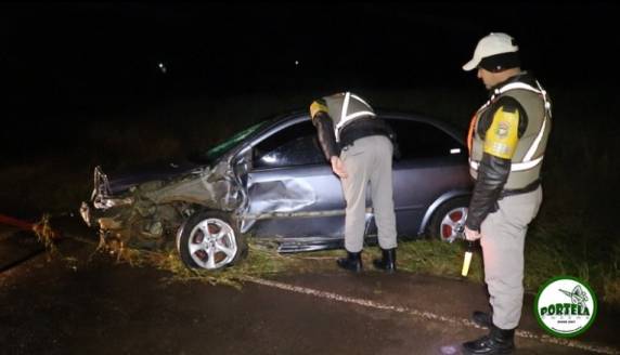 Veículos que estavam em direções opostas
se chocam na ERS-330 em Tenente Portela - foto 4