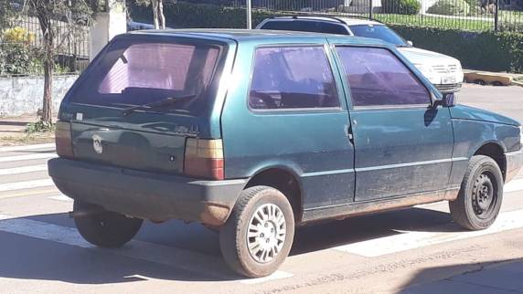 Uno foi deixado em frente ao Correio
