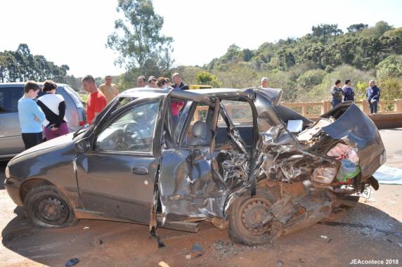 Acidente
em ponte deixa três mortos e três feridos na RS-223 - foto 3