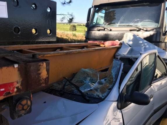 Grave acidente deixa casal ferido no trecho Passo Fundo/Marau - foto 4