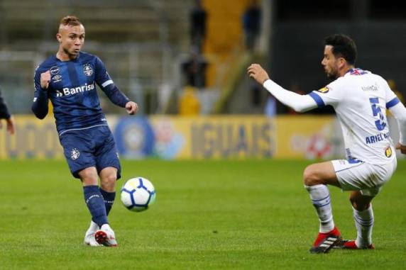 Time de Renato saiu atrás, mas Everton deixou tudo igual na 

Arena