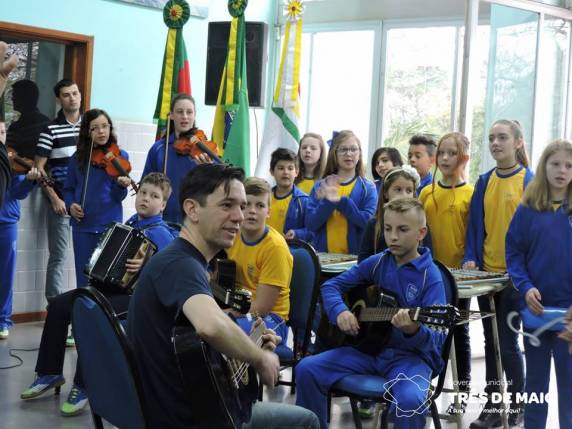 Cerimônia ocorreu na manhã deste sábado, no Palácio 

Municipal de Três de Maio