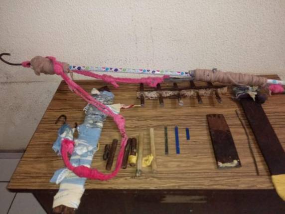 Detentos serram grade de cela e fogem do presídio de Carazinho - foto 8