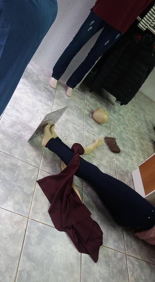 Vitrine de loja é quebrada no Centro de Três de Maio - foto 3
