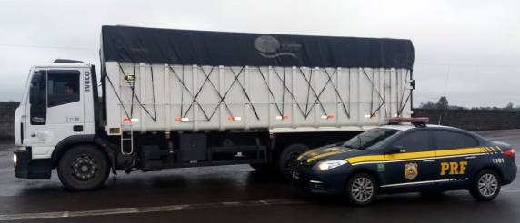 PRF flagra mais de 35 toneladas de peso excedente em quatro caminhões na BR 101 em Araranguá - foto 5