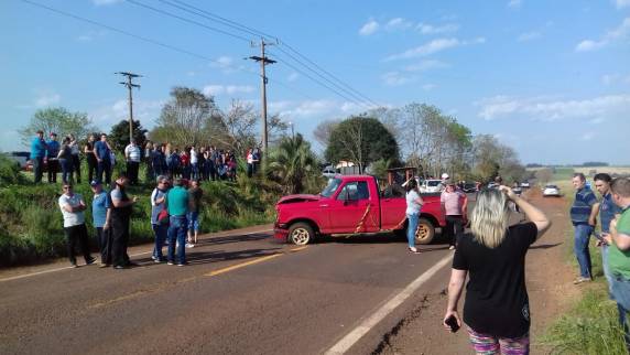 Acidente na ERS
514 mata morador de Catuípe e deixa feridos - foto 3