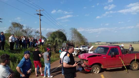 Acidente na ERS
514 mata morador de Catuípe e deixa feridos - foto 2