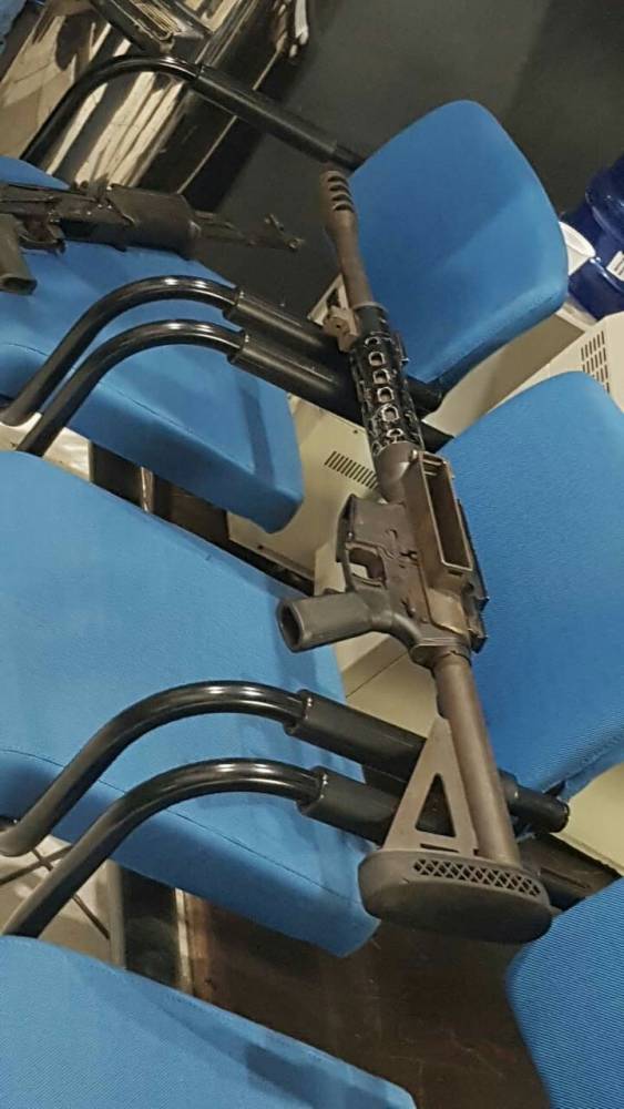 Foragido, assaltante de bancos Papagaio é preso no Paraná portando fuzis e arma capaz de derrubar avião - foto 5