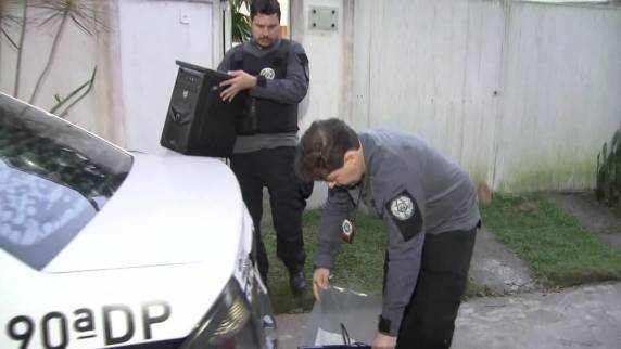 Polícia Civil e MP-RJ prendem 21 suspeitos de integrar quadrilha que fraudava contas bancárias - foto 2