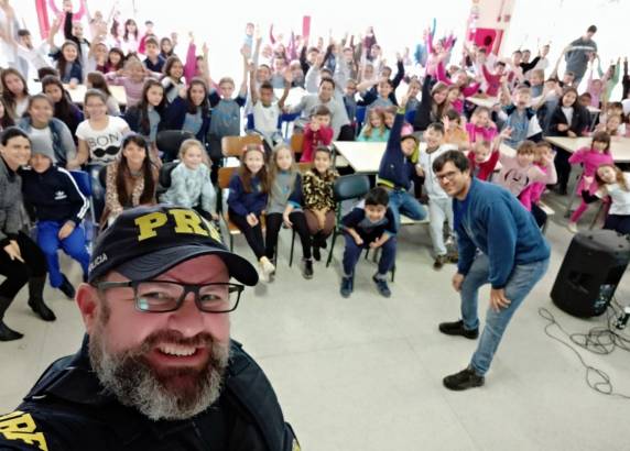 Em apenas dois dias quase 2 mil alunos de escolas públicas recebem orientações de trânsito no norte do estado - foto 3
