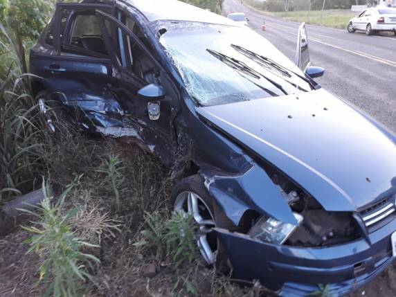 Acidente deixa feridos na RS 587 em Cristal do Sul - foto 3