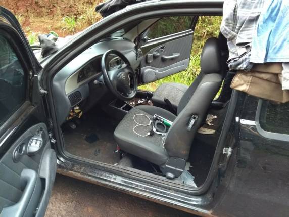Veículo é abandonado em Ibirubá com luvas e toucas
ninja - foto 3