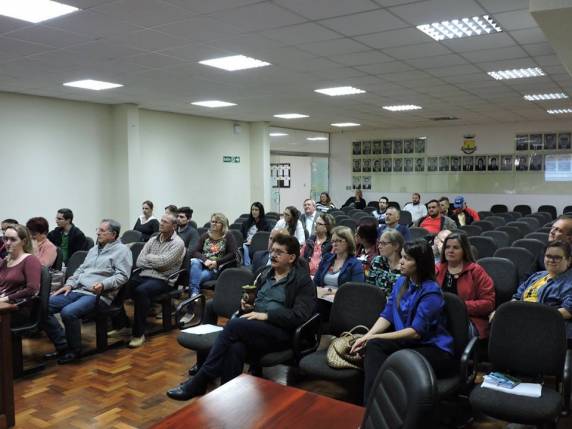 Governo de Três de Maio apresenta LDO 2019 em audiência pública - foto 3