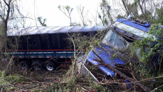 Colisão frontal
envolve caminhonete e carreta na RS 210 entre Boa Vista do Buricá e São Martinho - foto 2