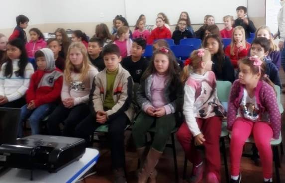 Educação Fiscal é tema de palestra nas escolas Francisco Sales Guimarães e São Pedro - foto 4