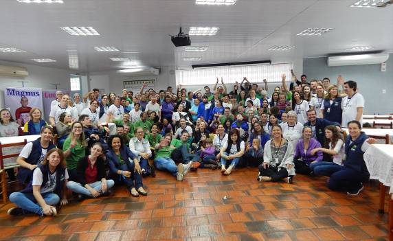 Atividades reuniram comunidade escolar e um grupo de 36 funcionários 

da multinacional