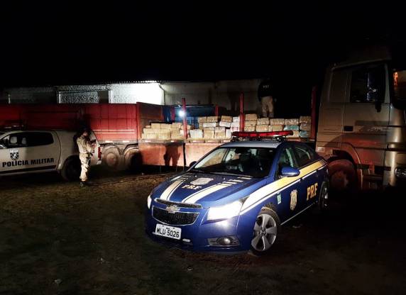 Ação conjunta PRF e PM faz em Itajaí a maior apreensão de maconha já realizada em Santa Catarina - foto 5