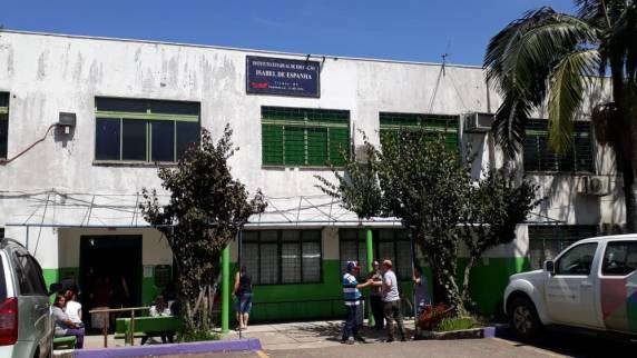 Conforme dados da Brigada Militar (BM), até às 16h30, 109 pessoas haviam sido detidas. Em Viamão, na Região Metropolitana, um eleitor agrediu o presidente de mesa