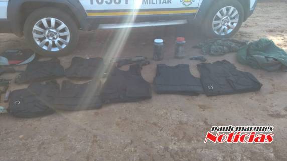 Brigada Militar prende um e empreende buscas a outros dois indivíduos que portavam armamentos nas Missões - foto 3