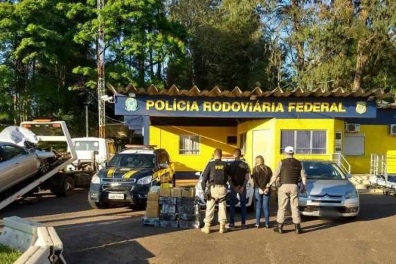 Três pessoas foram presas pela Polícia Rodoviária Federal