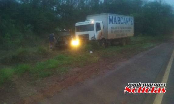 Colisão entre caminhoneta e caminhão deixa um homem ferido na RS 344 em
Giruá - foto 7
